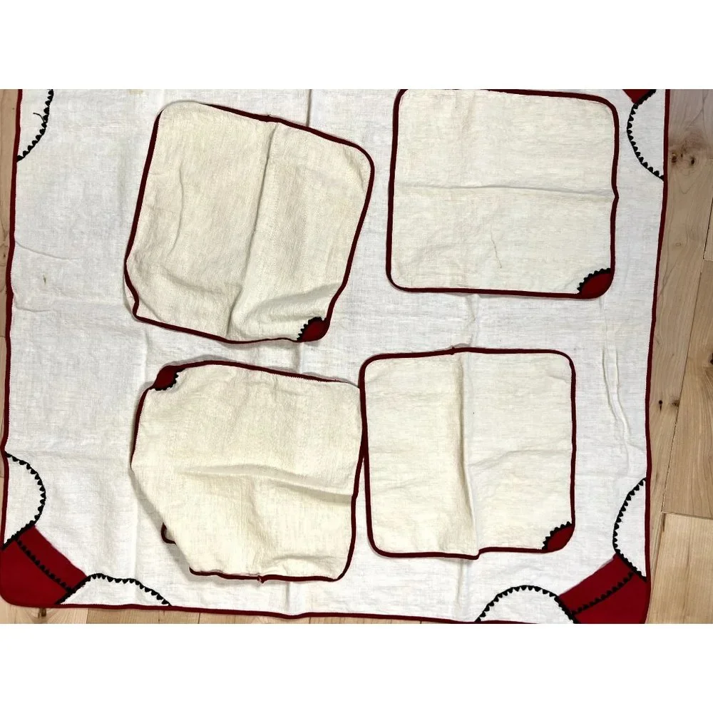 Vintage Pocket‎ Corner Tablecloth